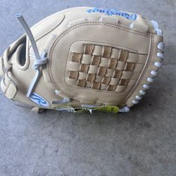  New - Heart Of the Hide - Softball Glove - 12.5"