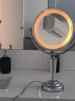 Vanity Makeup Light Mirror