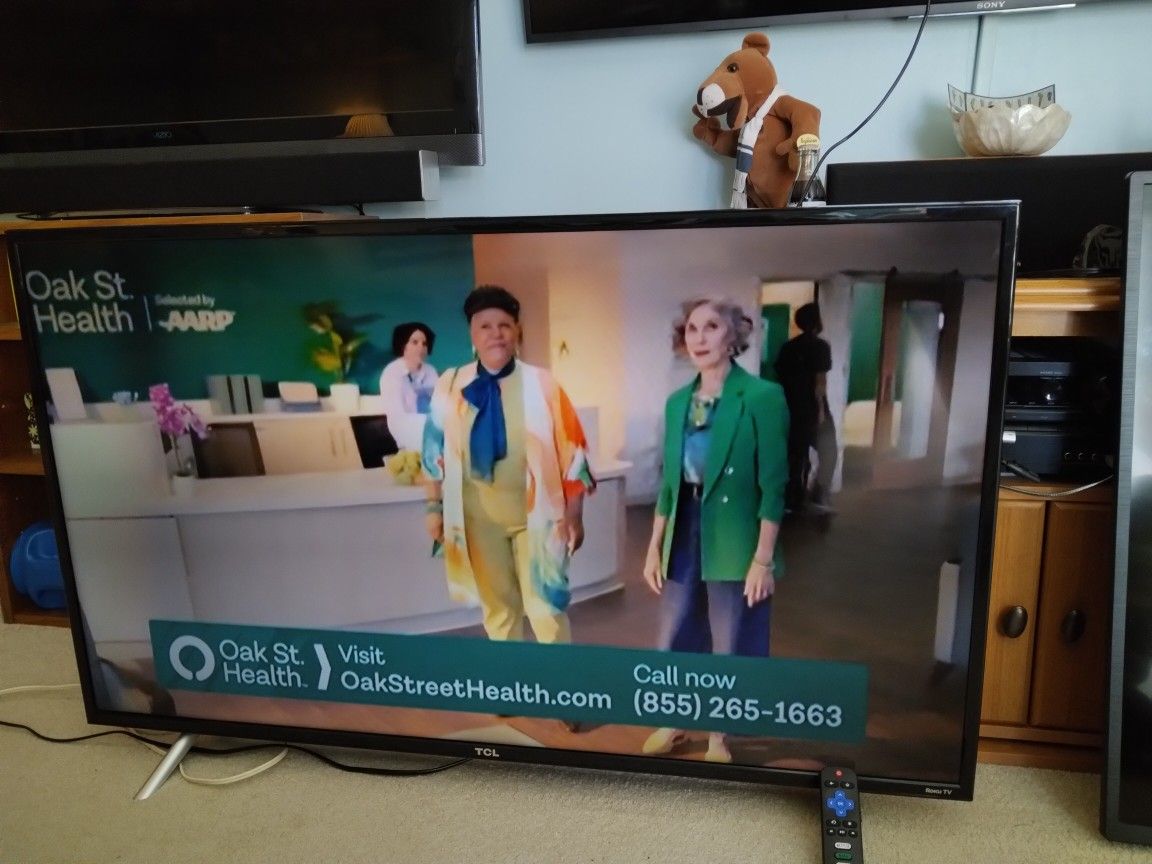 TCL 49" ROKU 4K SMART TV WITH HDR