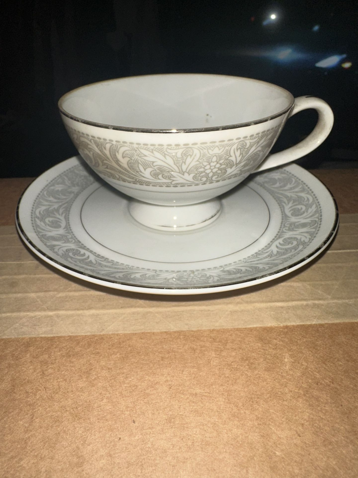 Antique Vintage W. Dalton Whitney Pattern Imperial China 5671 Teacup & Saucer