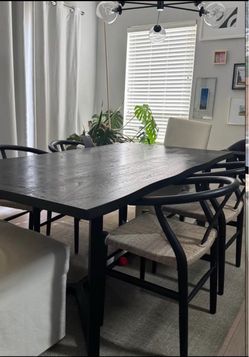Crate & Barrel dinning set table