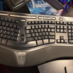 Microsoft Natural Ergonomic Keyboard 4000
