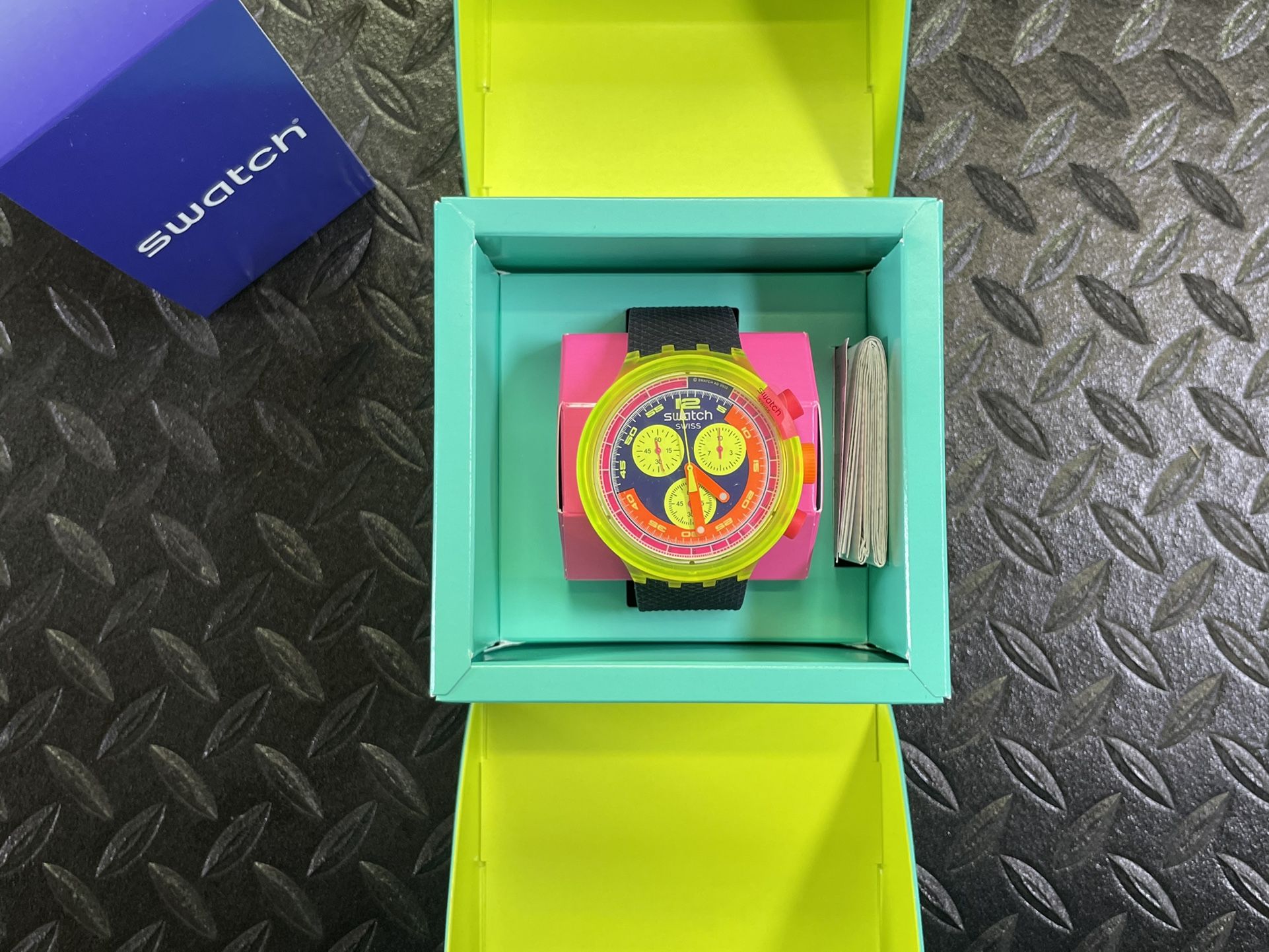 SWATCH NEON TO THE MAX SB06J100 Chrono Based On 1991 SCJ101 Grand Prix Brand New