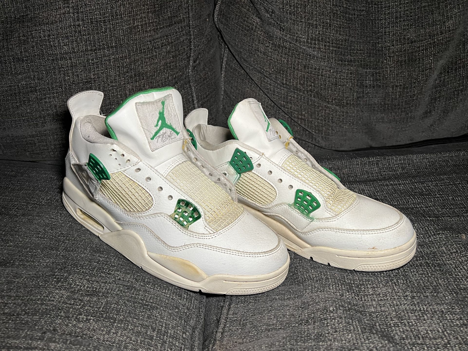 Mens Nike Air Jordan 4 Retro Metallic Green Shoes CT8527-113 Size Size 9.5