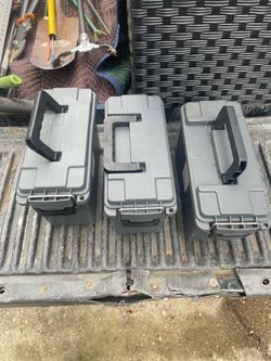 Set of 3 Gray Plastic Tool Cases