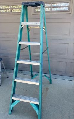 Werner 6 ft Fiberglass Ladder