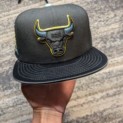 New Era  Bulls Gamma 11 Hat 