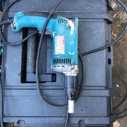 Makita