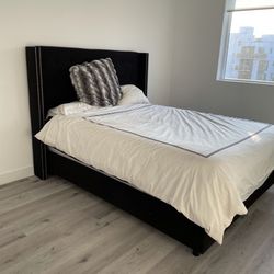 Queen Bed