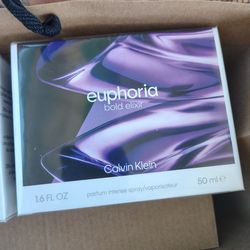 Euphoria bold. Men's cologne