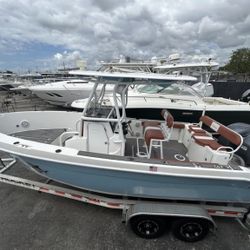 2001 Cobia 254 26ft Center Console Boat