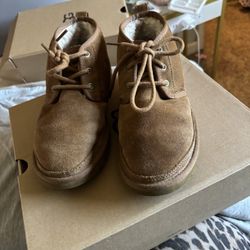 Ugg Boots Size Women 6 $20.00