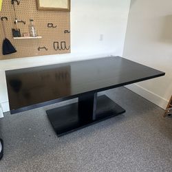 ARTLESS Oak Dining Table