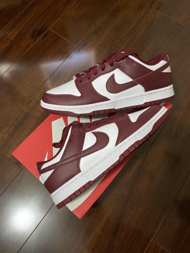 Nike Dunk Lows Maroon, 8'5