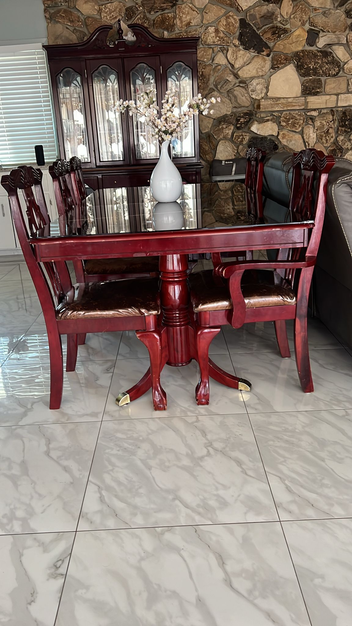 Table And Chairs With It’s Cabinet 
