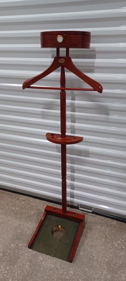 THOMPSON CLOTHES HANGER STAND/GOLF HOLE