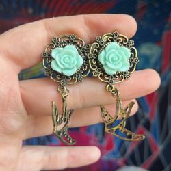 Blue Rose With Sparrow Charms Gauges Size 3.4 