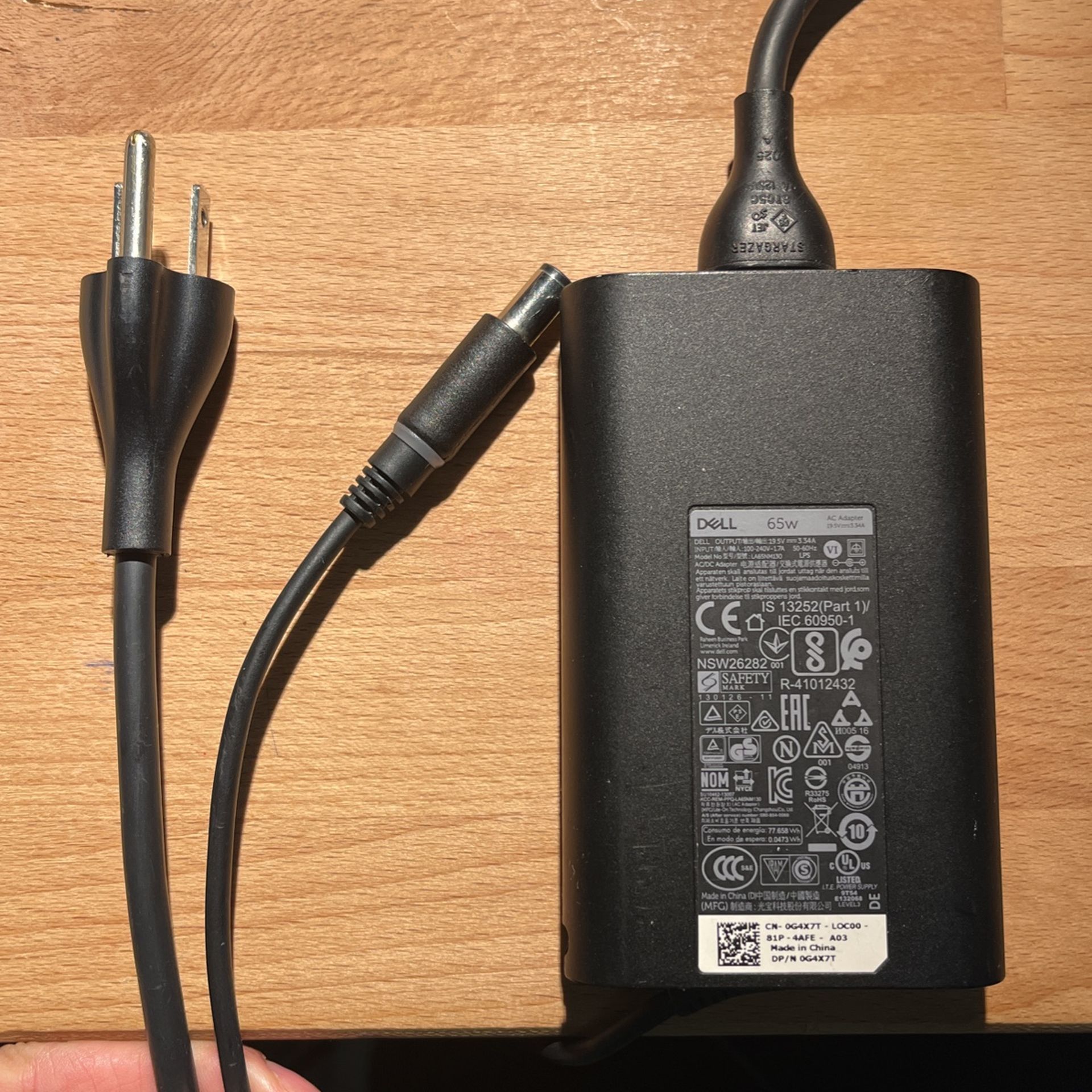 DELL 65W AC Adapter 