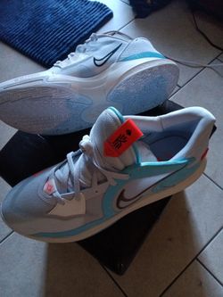 Kyrie Low 5 light blue gray size 13