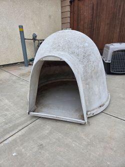 Dog house , Dog carrier , Dog crate