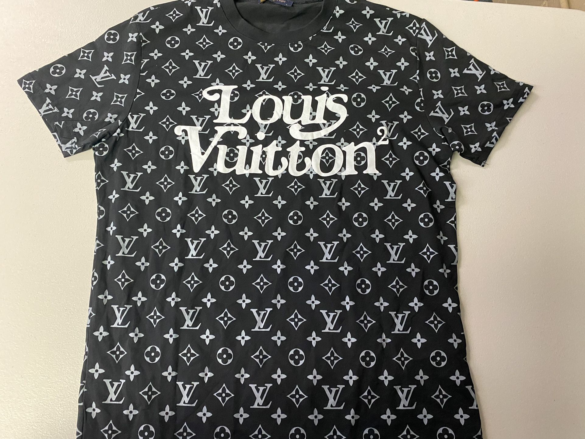 Black Bling LV Shirt for Sale in Grants Pass, OR - OfferUp