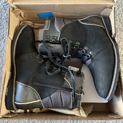 Columbia Weather Proof Boots 7.5-75204