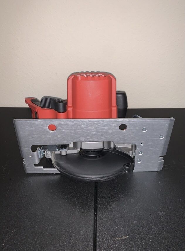 Milwaukee Skillsaw