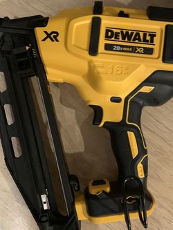 Dewalt Angle Nailer