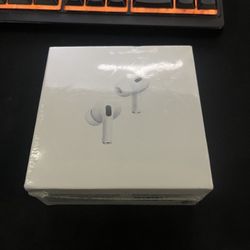 Apple AirPods Pro (2nd Generation) with MagSafe Charging Case (USB-C)