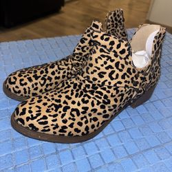Women’s Shoes 