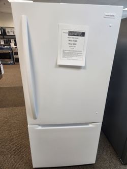 30 in. 19 Cu. Ft. Standard-Depth Garage Ready Bottom Freezer Refrigerator in White, Energy Star