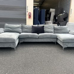 Sectional Couch 