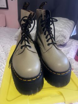 Dr. Martens