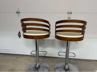Bar stools MidMod style from Armen Living