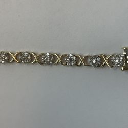 14k Gold Diamond Bracelet. New.