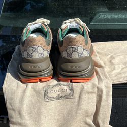 Gucci Sneakers Brand New 