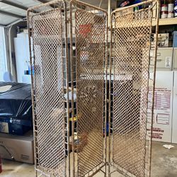Rattan Trifold Wall