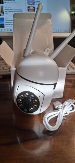 WIRELESS SECURITY CAMERAS SET OF 4 NEW