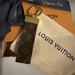 100% AUTHENTIC LOUIS VUITTON • Dragonne Key Holder