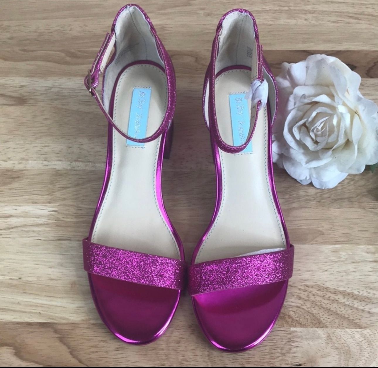 Betsey Johnson Pink Glitter Miri Evening Sandals Size 7.5