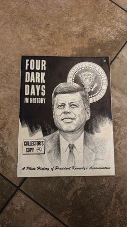 The item pictured is "Four Dark Days in History" (Collector)