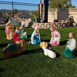 VTG Empire Blow Mold NINE (9) Piece Nativity Set "Pristine" RARE