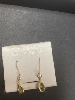 Peridot Stones In 10kt Gold 