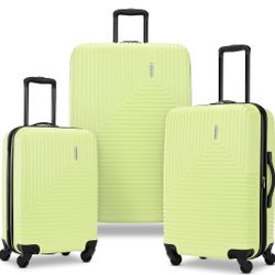 American Tourister Luggage Set