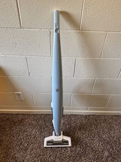 Cordless vacuum