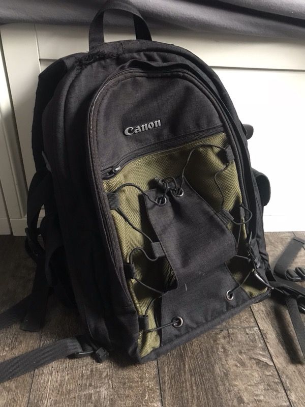 Canon 200EG Deluxe Camera Case - Backpack