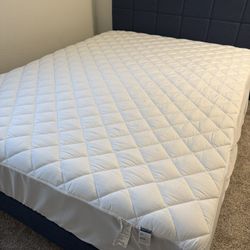 Queen Bed Set – Casper Mattress + Upholstered Bed Frame + Headboard (Like New) 