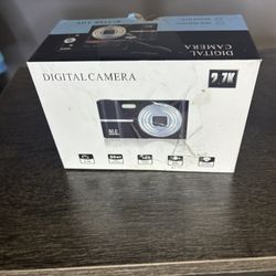 Digital Camera 