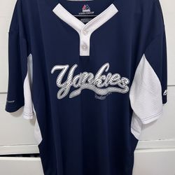 New York Yankees Men’s Size XL Shirt 