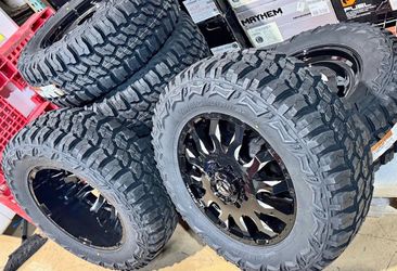 Dually Wheels & Tires